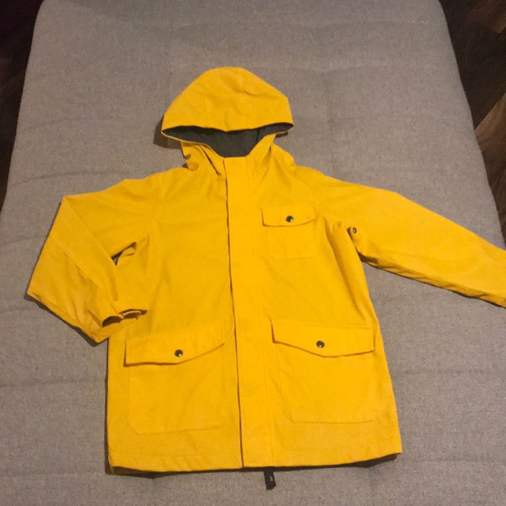 GAP Kids Raincoat hooded (size 8)